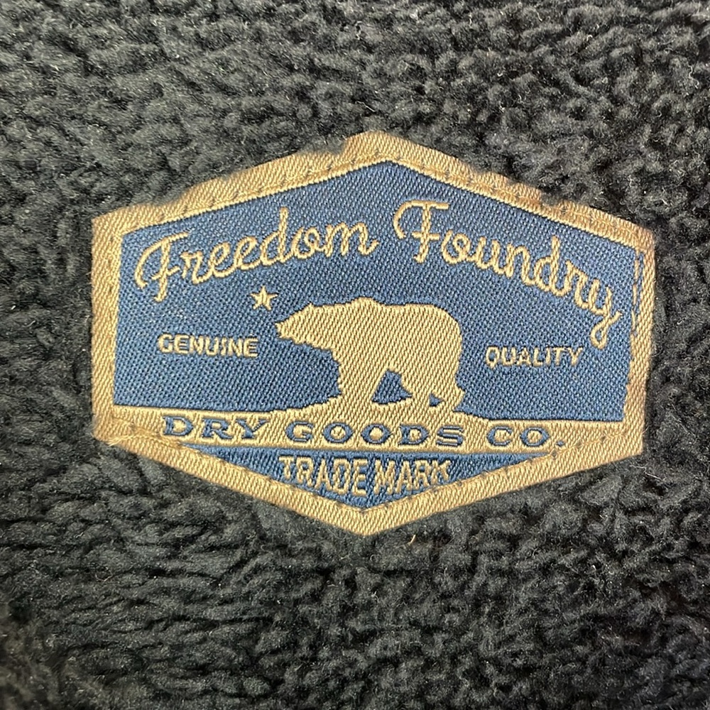 Freedom Foundry Blue and Gray Plaid Super Plush Men's Shirt Jacket - Size XXL - Picture 11 of 15